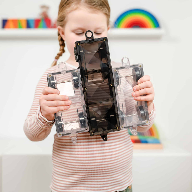 Little Teekie Magnetic Tile Truck Building Set