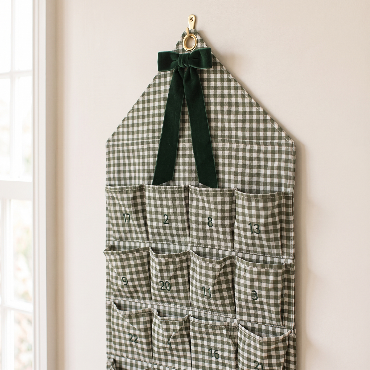 Little Teekie Personalised Gingham Advent Calendar | Velvet Bow Name, 120x50cm – Green – alternate angle
