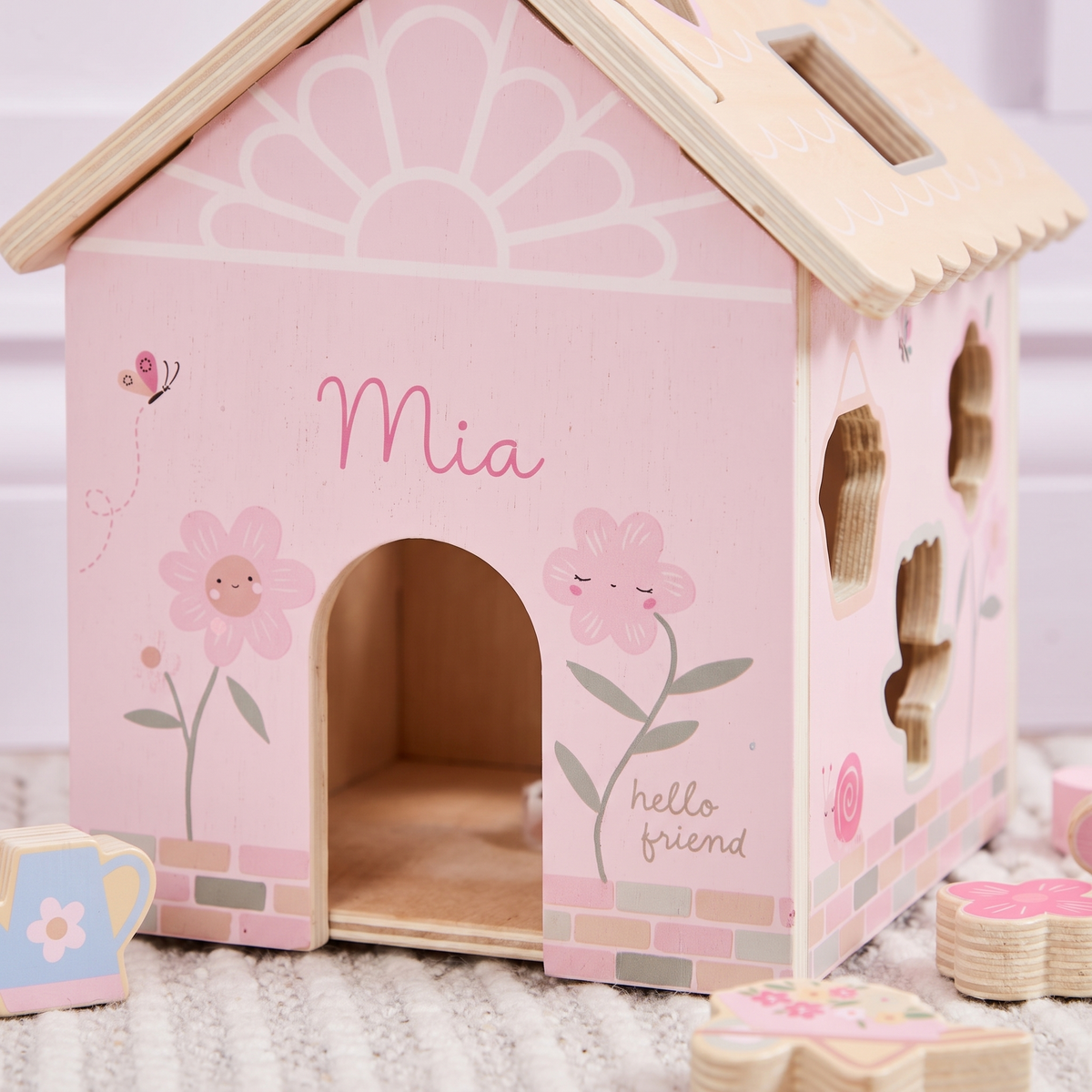Little Teekie Personalised Wooden Greenhouse Shape Sorter | Printed Name, 21.7cm – Pastel Pink – personalisation detail